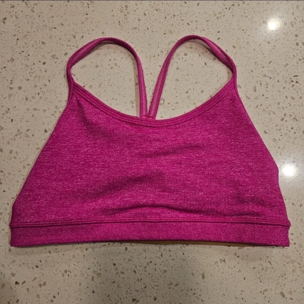 Lululemon Flow Y Bra IV, size 4 Pink Sports Racerback Bra Athletic Sportsbra